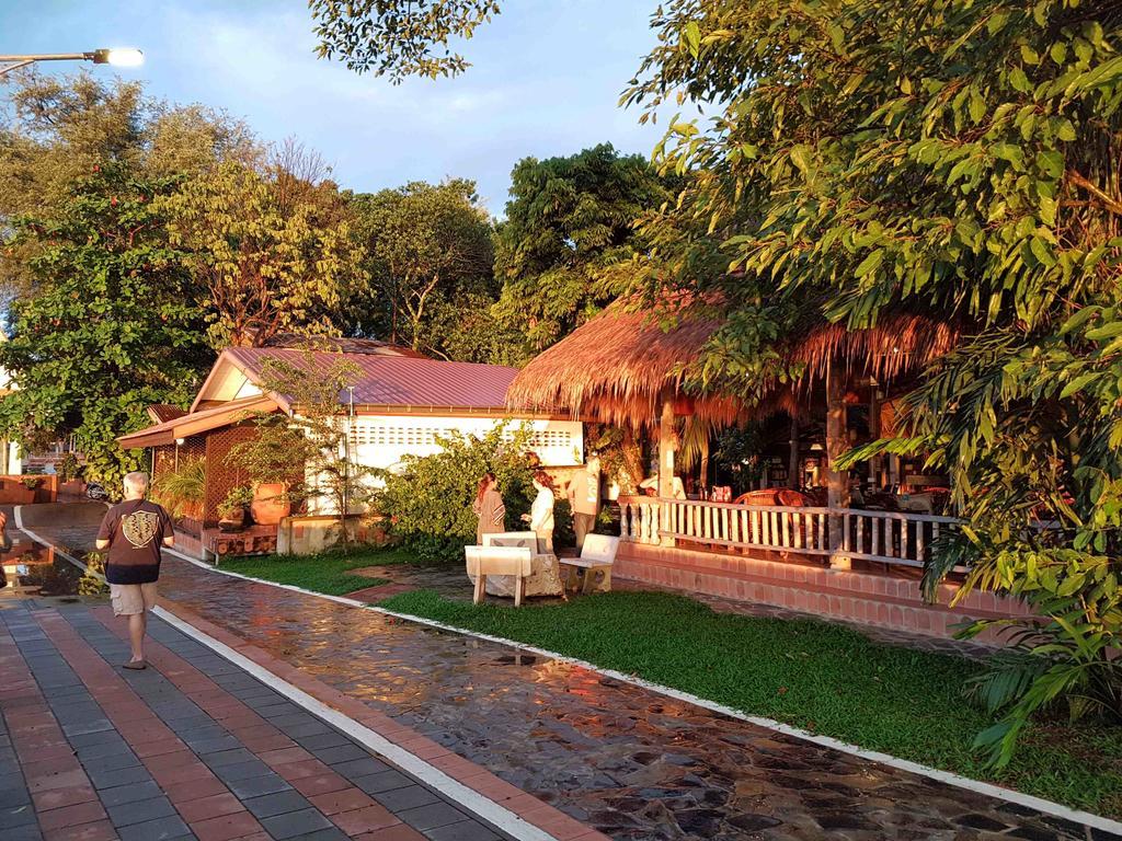 Mut Mee Garden Guest House Nong Khai Exteriör bild